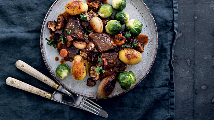 Rezept für Boeuf Bourguignon mit karamellisierten Schalotten und Champignons